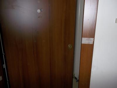Κατασκευή και τοποθέτηση πόρτας ασφαλείας σε διαμέρισμα